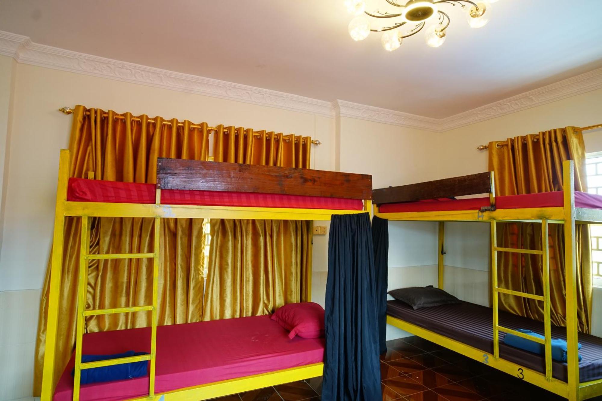 Yellow Star Hostel Kampot Exteriör bild
